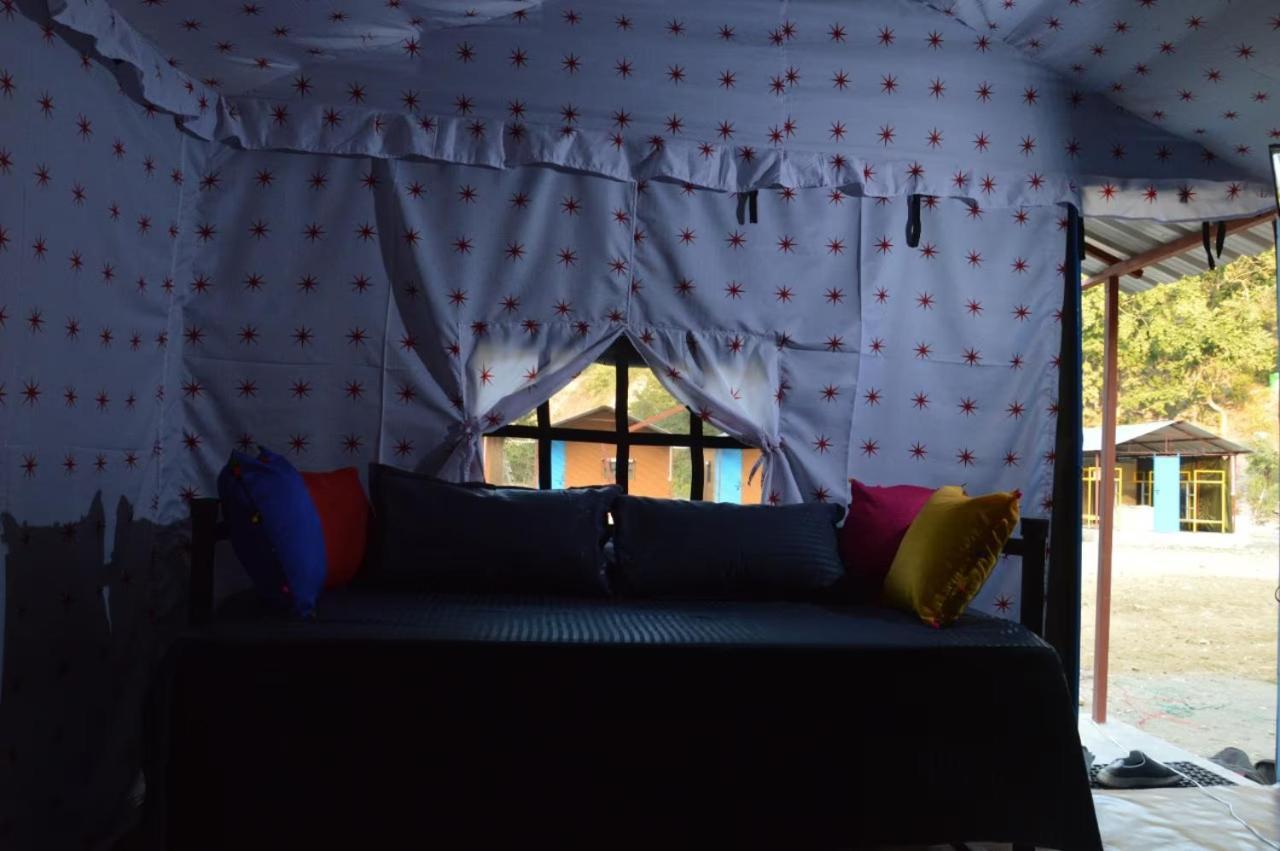 Bijni Riverside Glamping By Stayapart X Elephant Brook מראה חיצוני תמונה