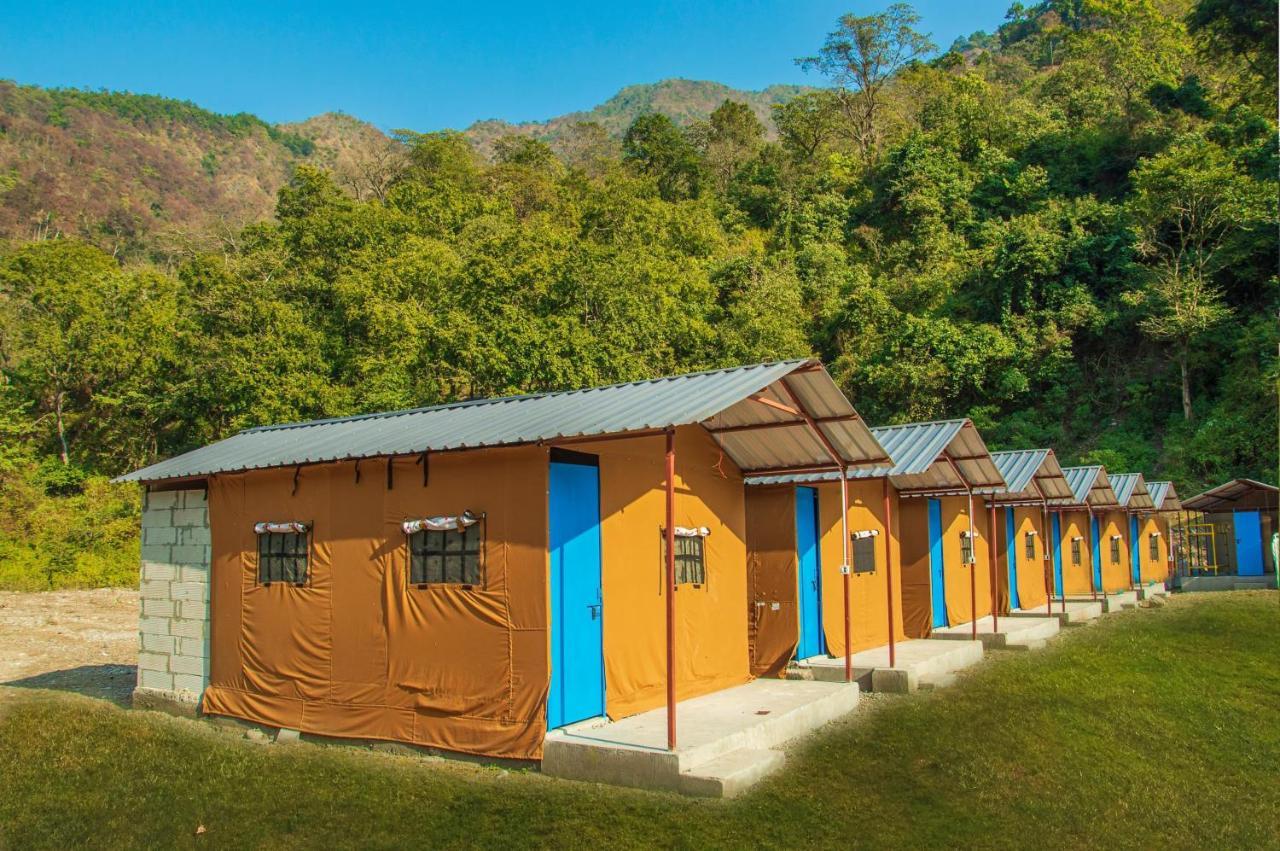 Bijni Riverside Glamping By Stayapart X Elephant Brook מראה חיצוני תמונה