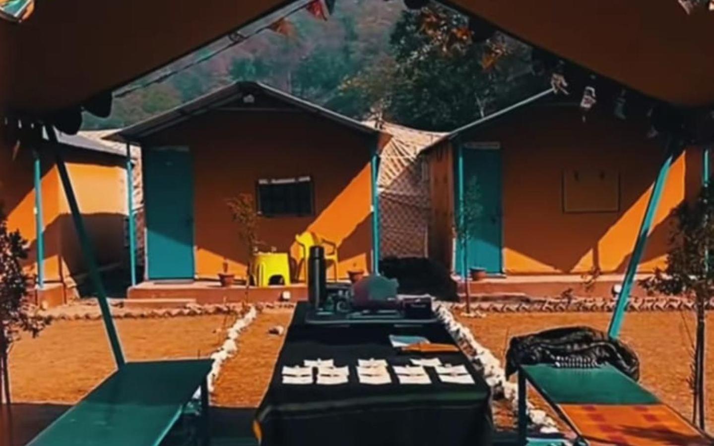 Bijni Riverside Glamping By Stayapart X Elephant Brook מראה חיצוני תמונה