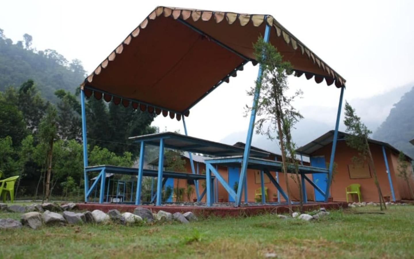 Bijni Riverside Glamping By Stayapart X Elephant Brook מראה חיצוני תמונה
