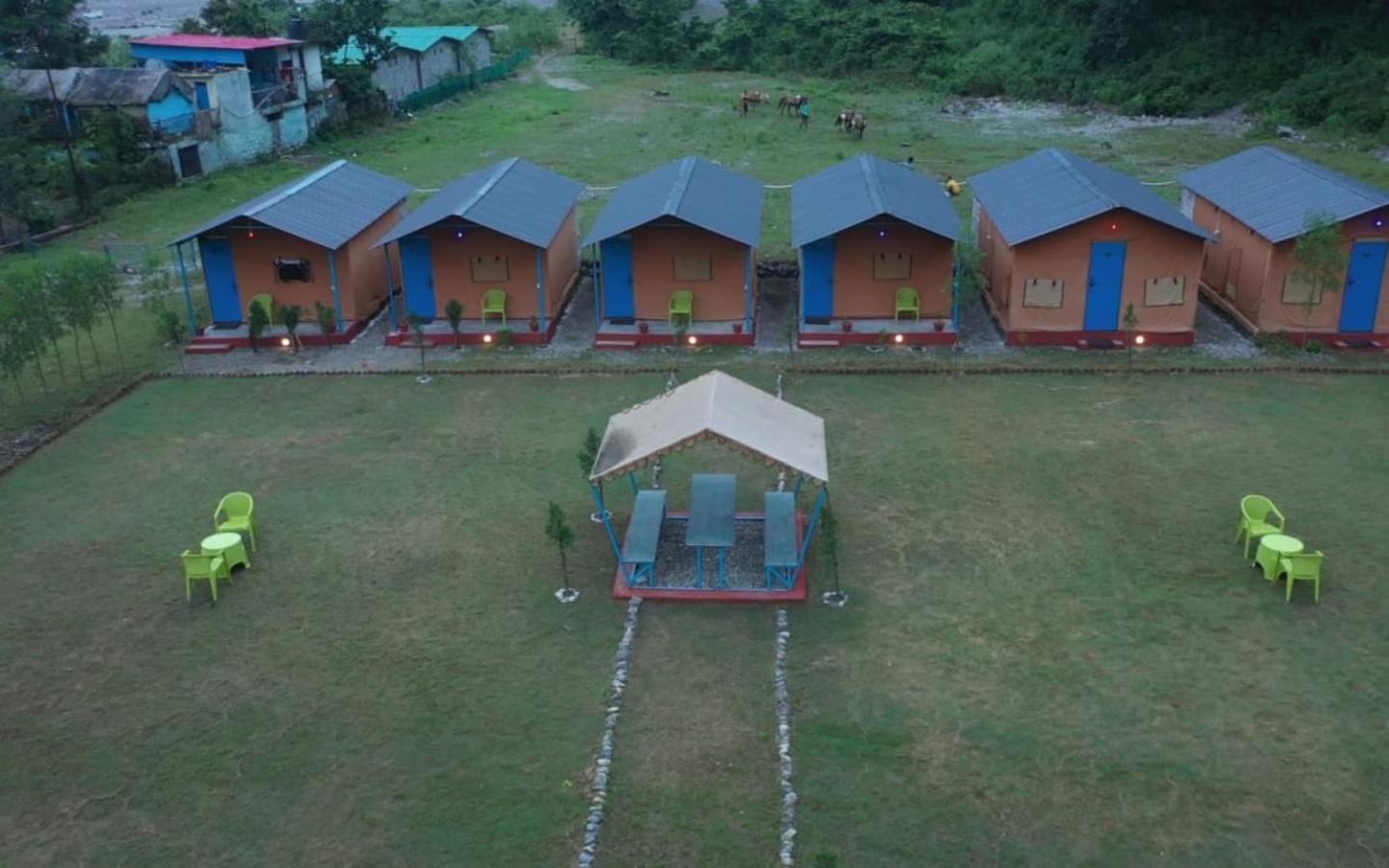 Bijni Riverside Glamping By Stayapart X Elephant Brook מראה חיצוני תמונה
