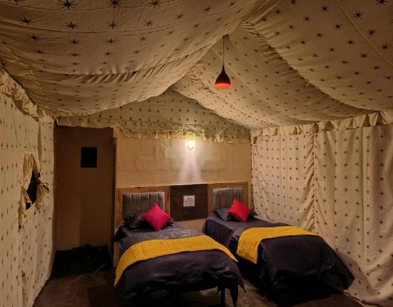 Bijni Riverside Glamping By Stayapart X Elephant Brook מראה חיצוני תמונה